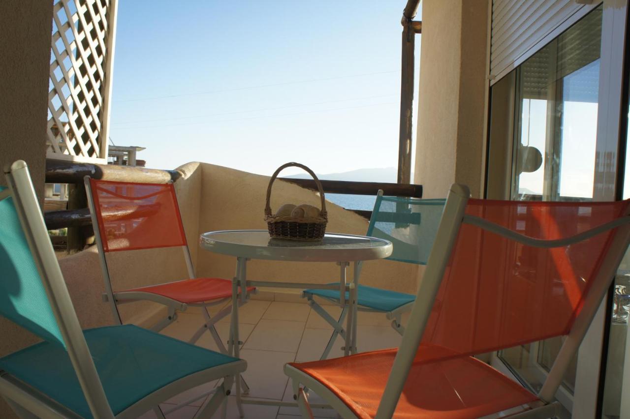 Apartment Bay, Bougainville Bay Resort Sarande Exterior photo
