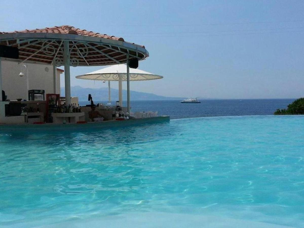 Apartment Bay, Bougainville Bay Resort Sarande Exterior photo